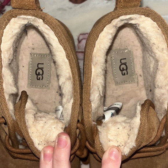 Women’s UGG Neumel leather shoes - Picture 7 of 8